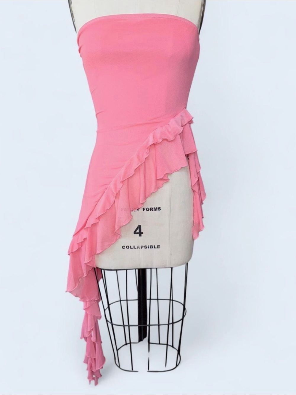 Sans Souci Coral Pink Dress Interior Detail